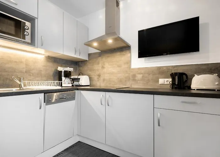 Brigitte فندق مبيت وإفطار فلاخاو